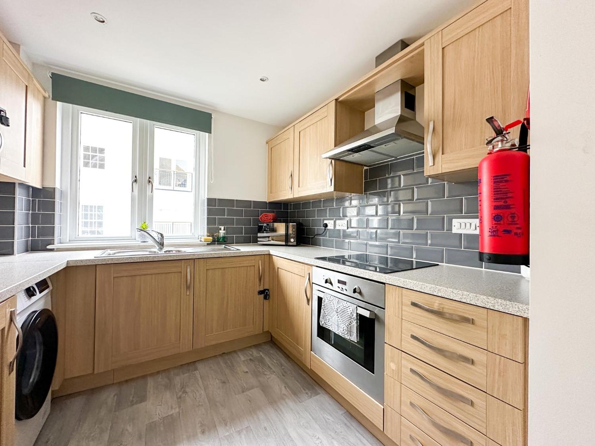 Luxury 2 Bedroom City Centre Apartment - Secure Parking - Amazing Location! カンタベリー エクステリア 写真